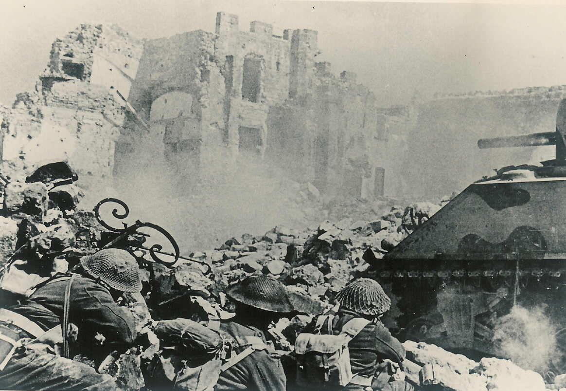10 – Turek wird auch in der Schlacht um Monte Cassino 
(Mittelitalien; Januar–Mai 1944) eingesetzt 
