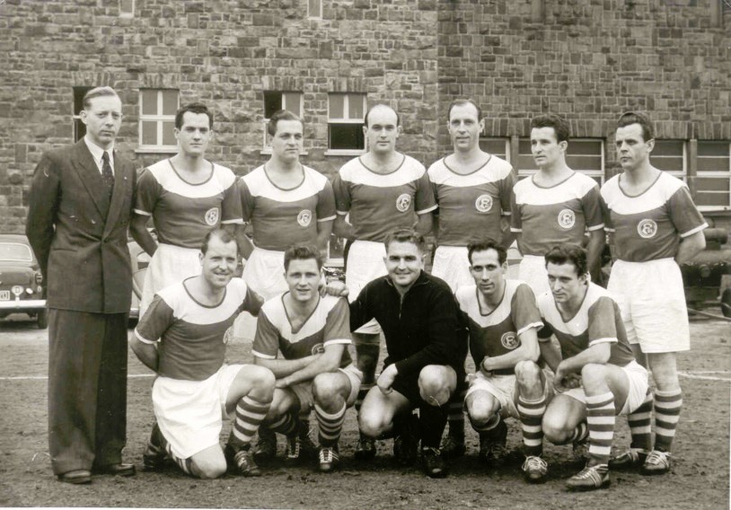 8 – Die Fortuna in der Saison 1953/54 mit Kuno Klötzer 
und Toni Turek
